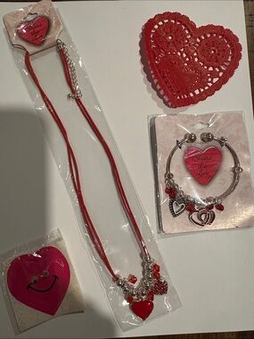 Share the Love Red costume Heart Necklace & Bracelet Set